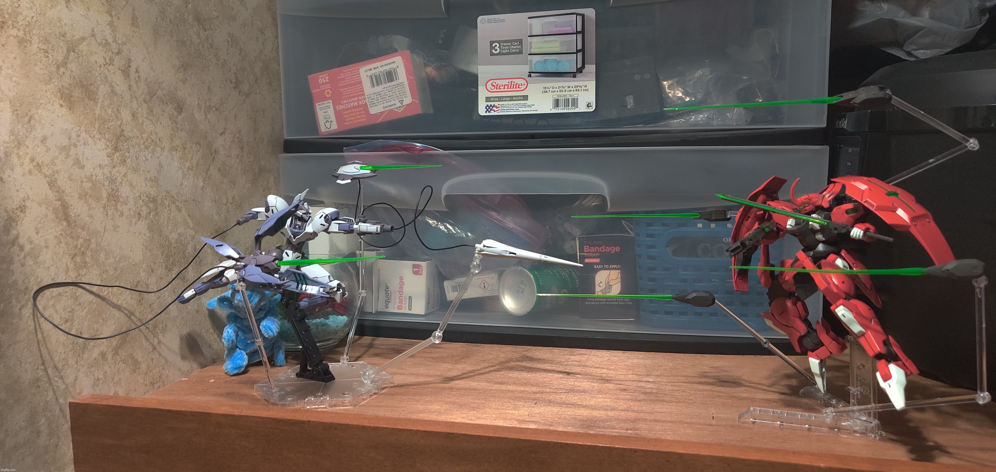 Battle of separating gimmicks (ok fine I'll post the pharact's new weapons next) | made w/ Imgflip meme maker