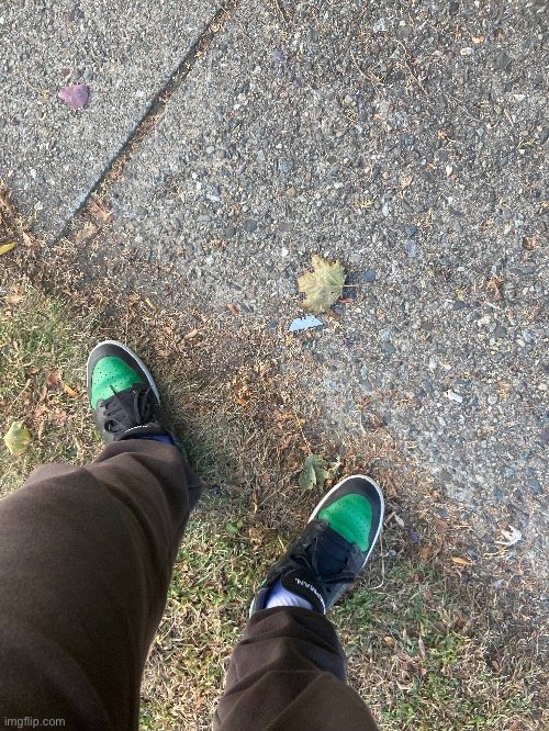 Someone dropped a fucking razor on the sidewalk D: | made w/ Imgflip meme maker