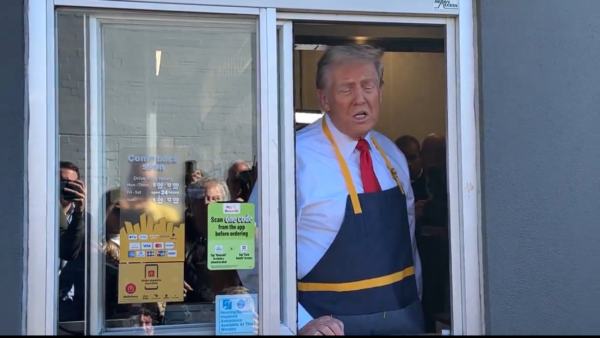 I want to speak to your manager! Trump working at McDonald’s Blank Meme Template