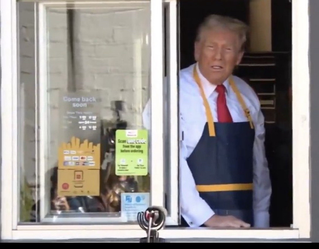 Trump working at McDonalds Blank Meme Template