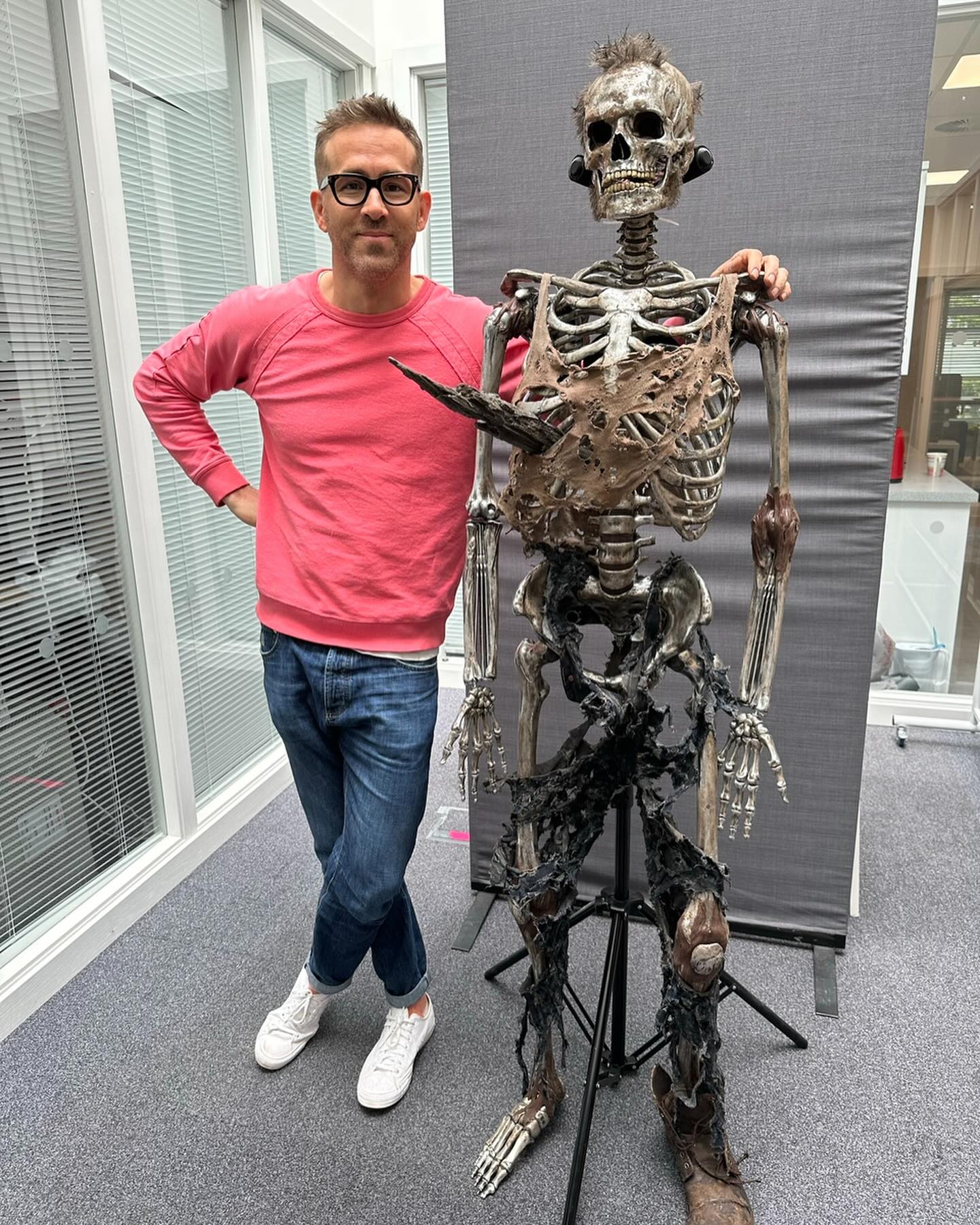 Ryan Reynolds and Wolverine’s skeleton Blank Meme Template