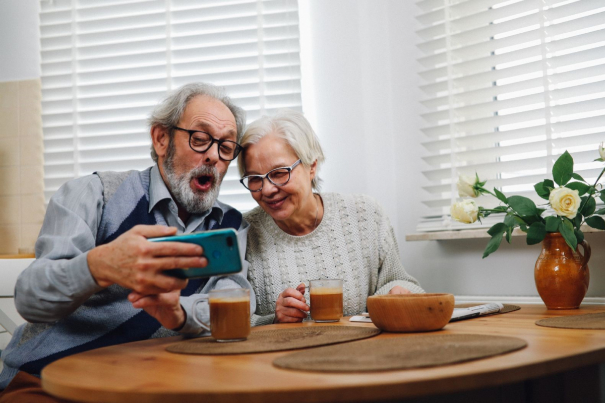 High Quality boomers chatting Blank Meme Template