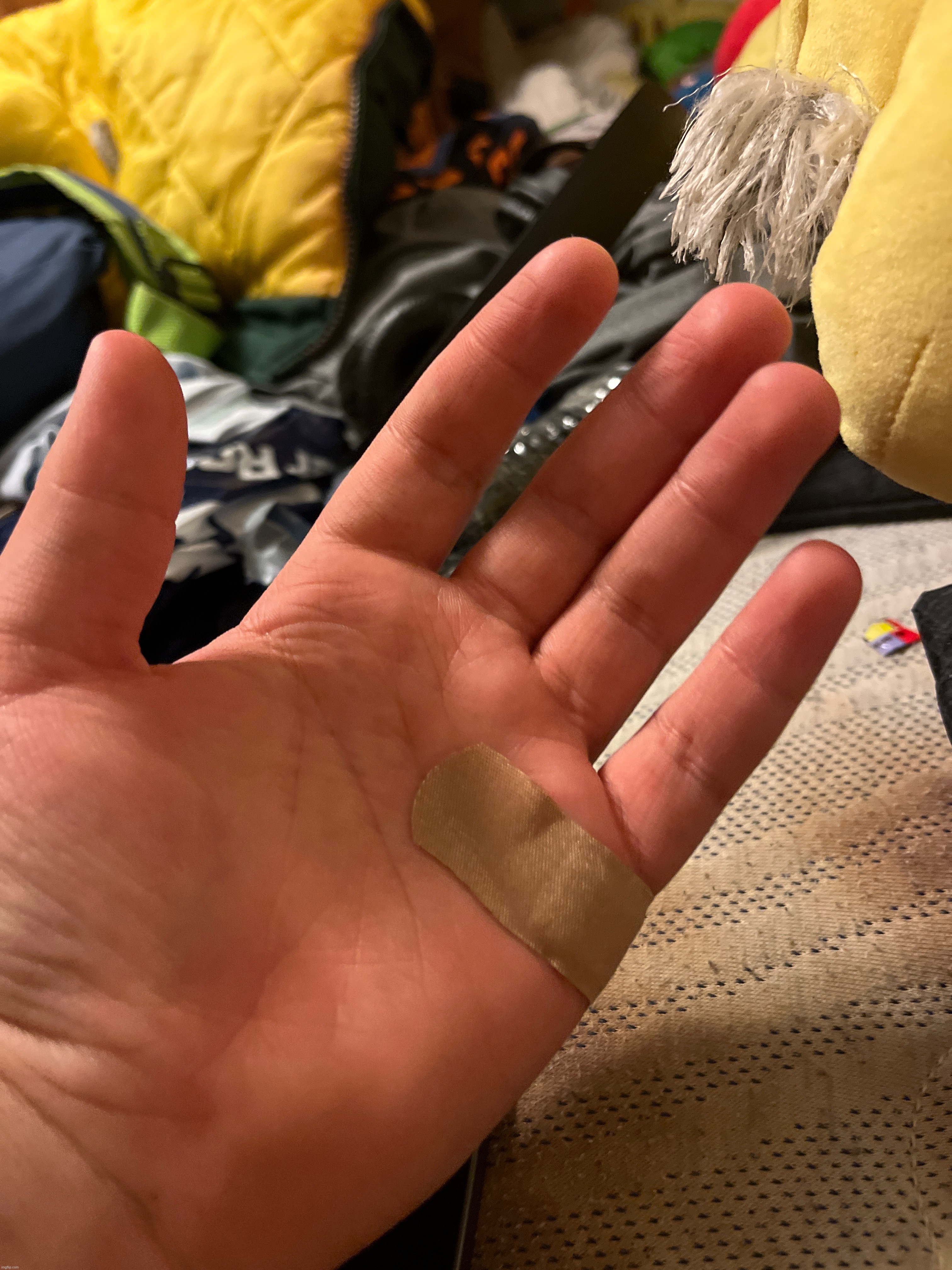 fuckin hate when this happens and I can't close my hand | made w/ Imgflip meme maker