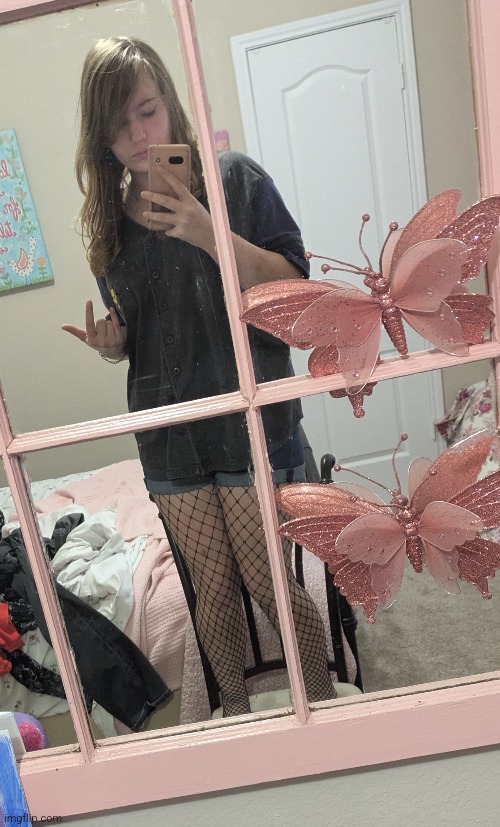 FISHNETS!!!!! | image tagged in emo,face reveal | made w/ Imgflip meme maker