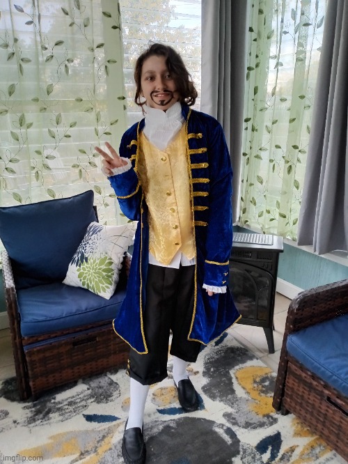 Costume reveallll :D | image tagged in spooky,halloween,alexander hamilton | made w/ Imgflip meme maker