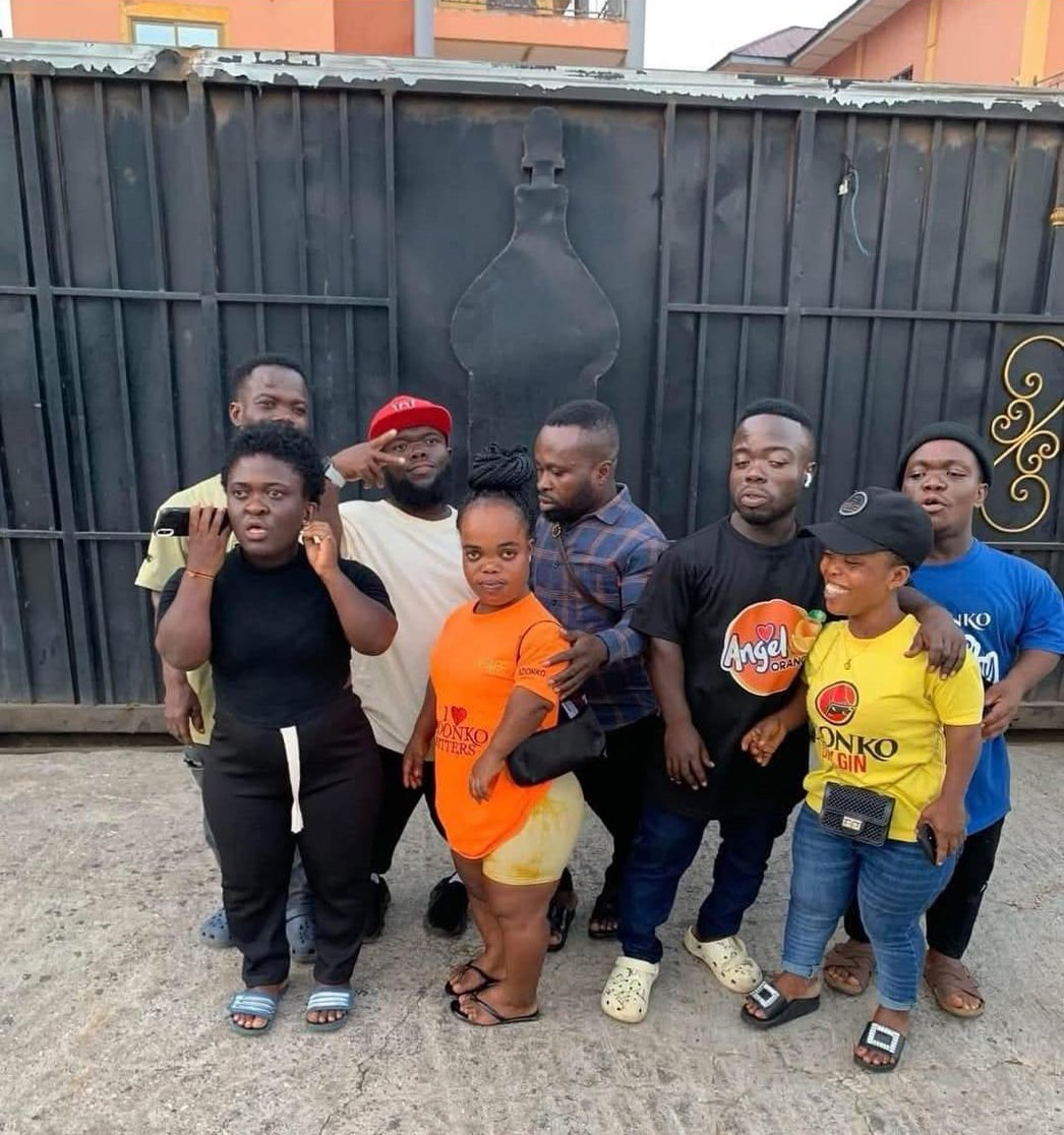 midget Blank Meme Template