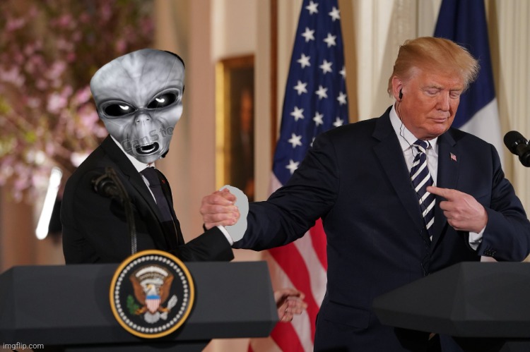 Trump with Alien | image tagged in trump with alien | made w/ Imgflip meme maker