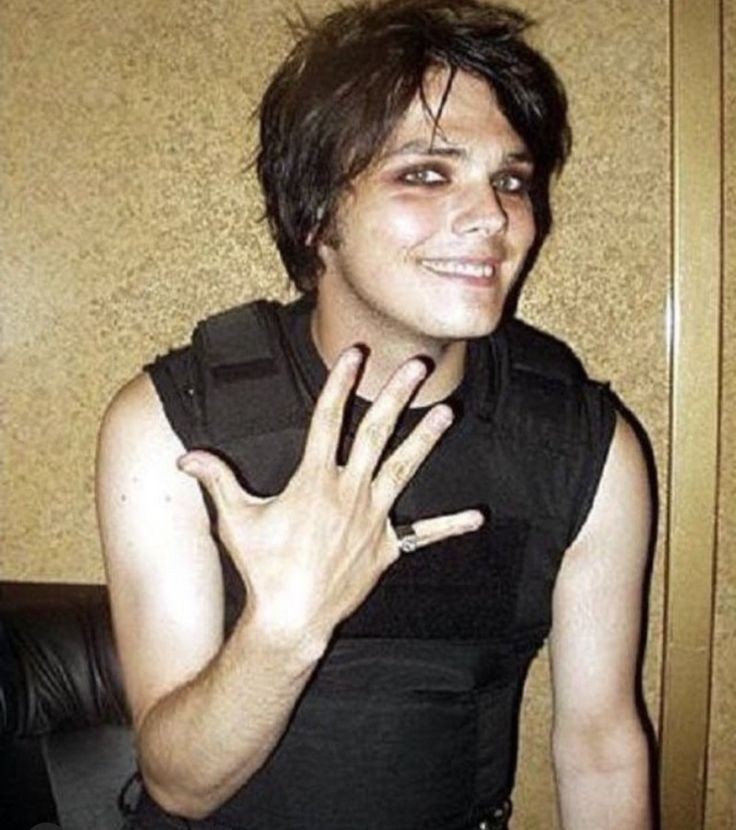 GERARD WAY Blank Meme Template