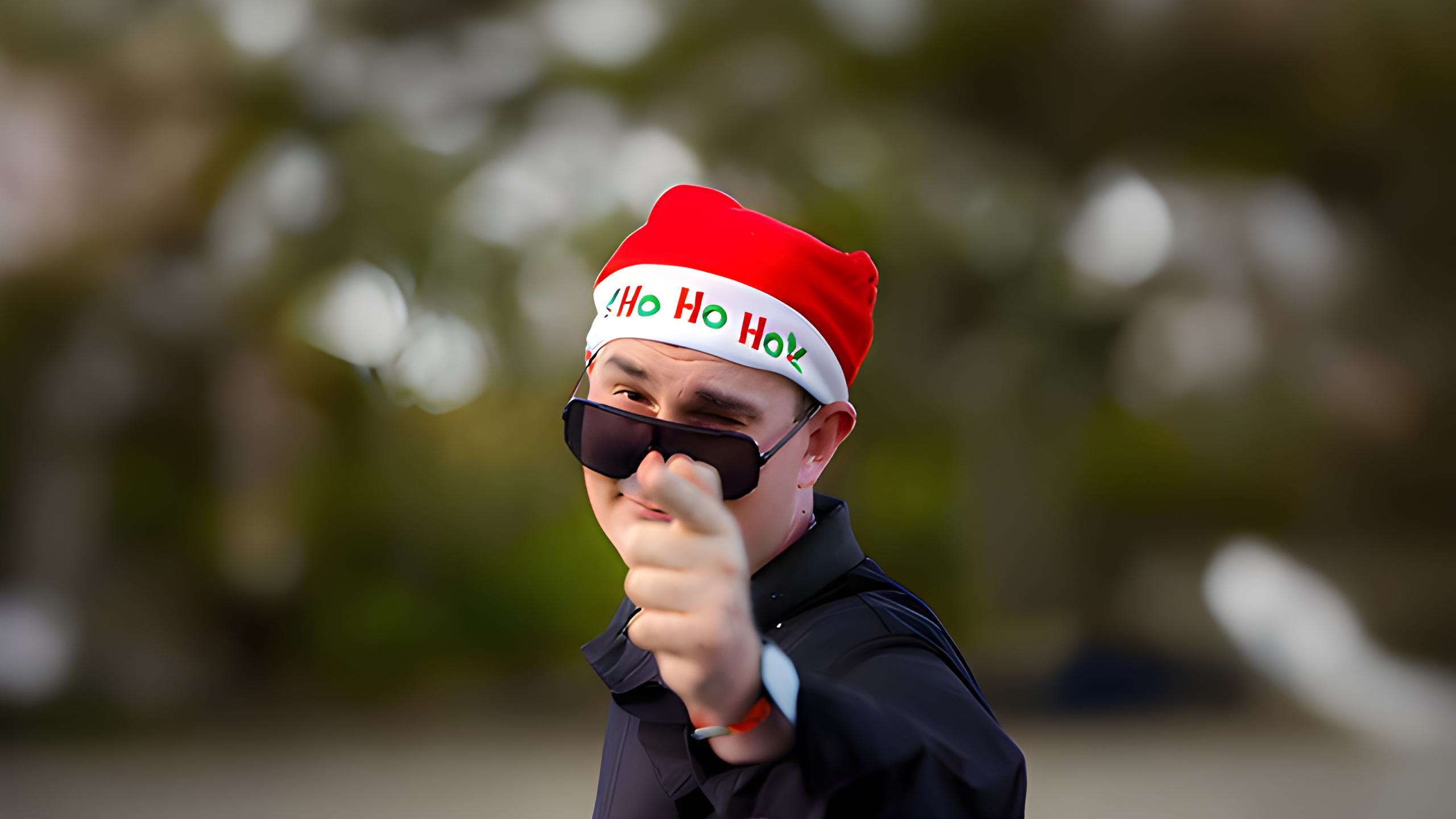 Christmas Point Blank Meme Template