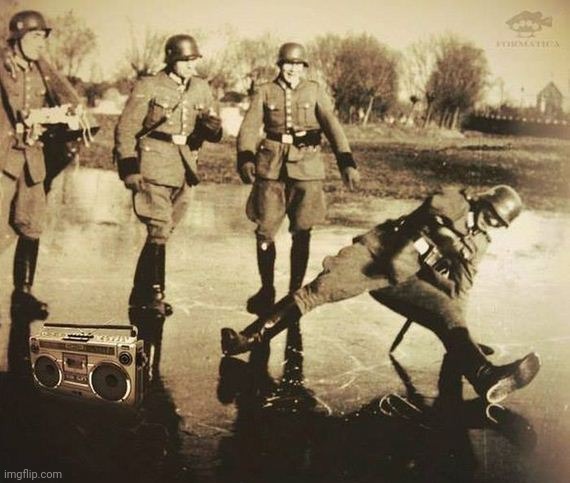 Halt Hammerzeit! | image tagged in halt hammerzeit | made w/ Imgflip meme maker