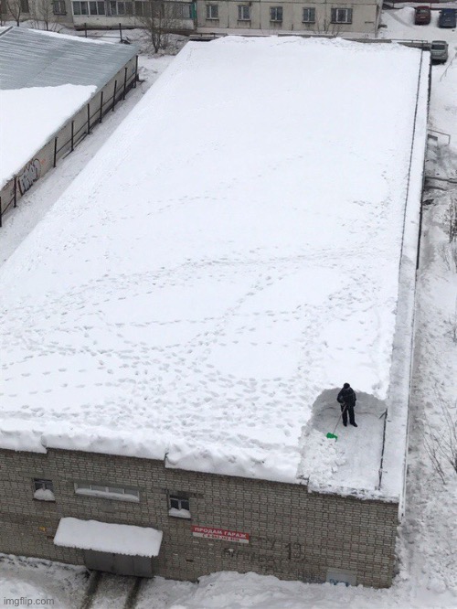 Snow roof | image tagged in snow roof | made w/ Imgflip meme maker