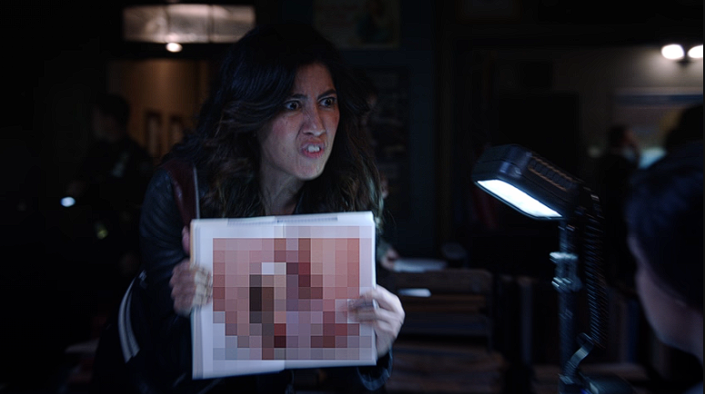 B99 Rosa Blurred Out Book Blank Meme Template