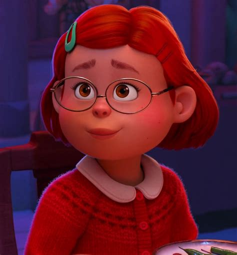 Meilin "Mei Mei" Lee Blank Meme Template