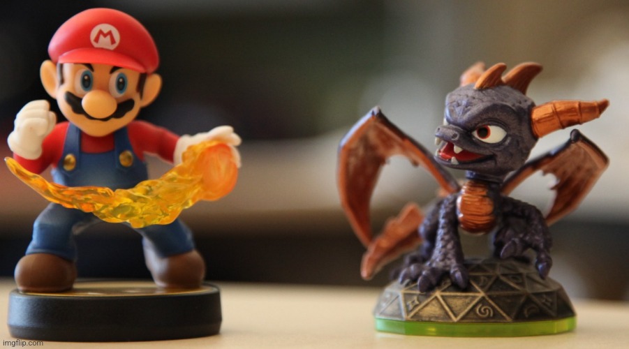 Skylanders vs Amiibo: Spyro vs Mario.mp3 | made w/ Imgflip meme maker