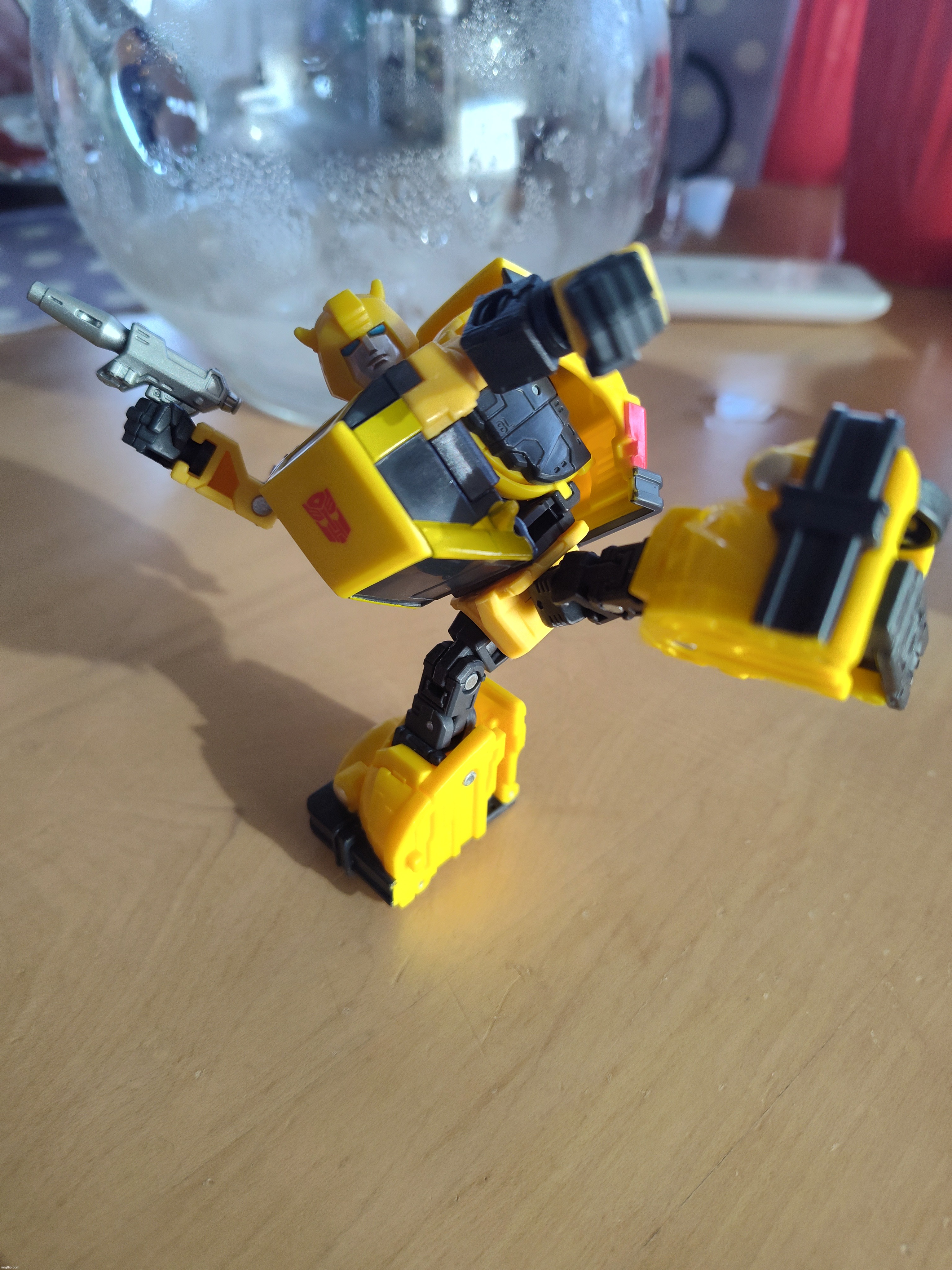Sick pose I put my SS86 Bumblebee in | made w/ Imgflip meme maker