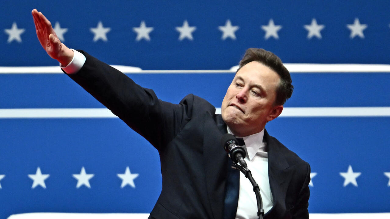 Musk Nazi Salute Blank Meme Template