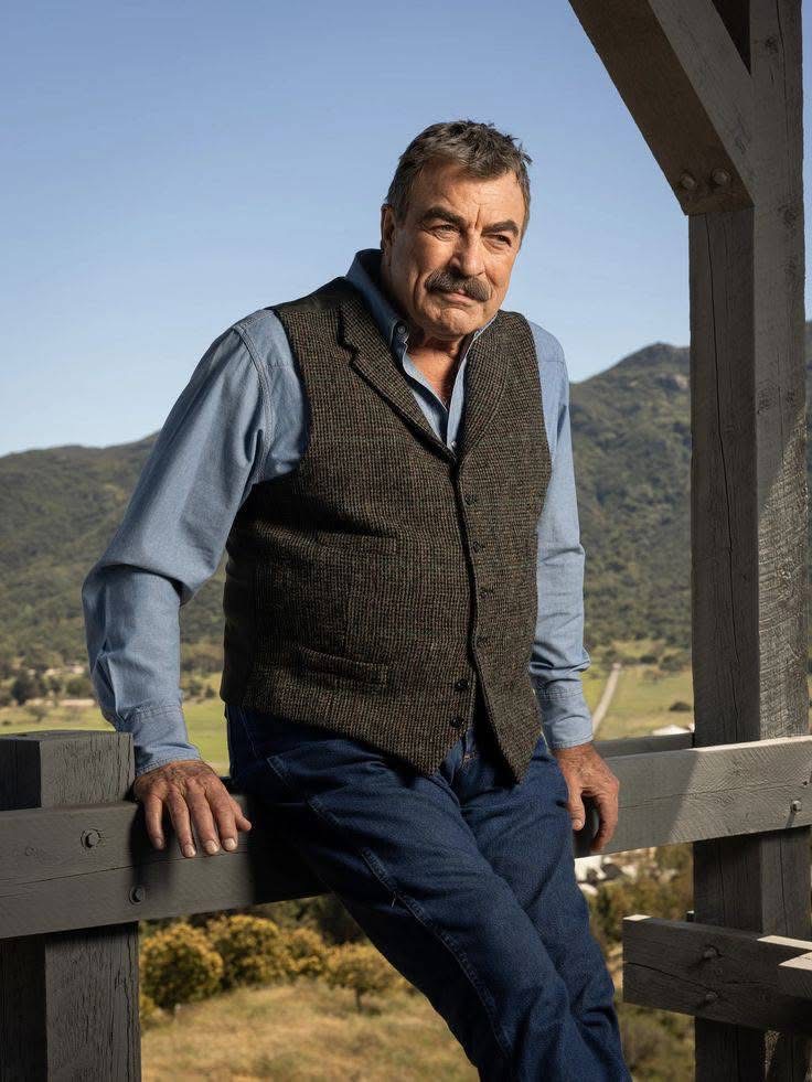 Tom selleck Blank Meme Template