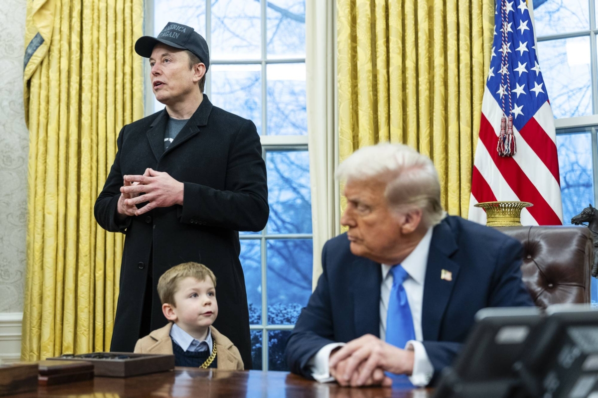 X Æ A-12 in oval office with Musk and Trump Blank Meme Template