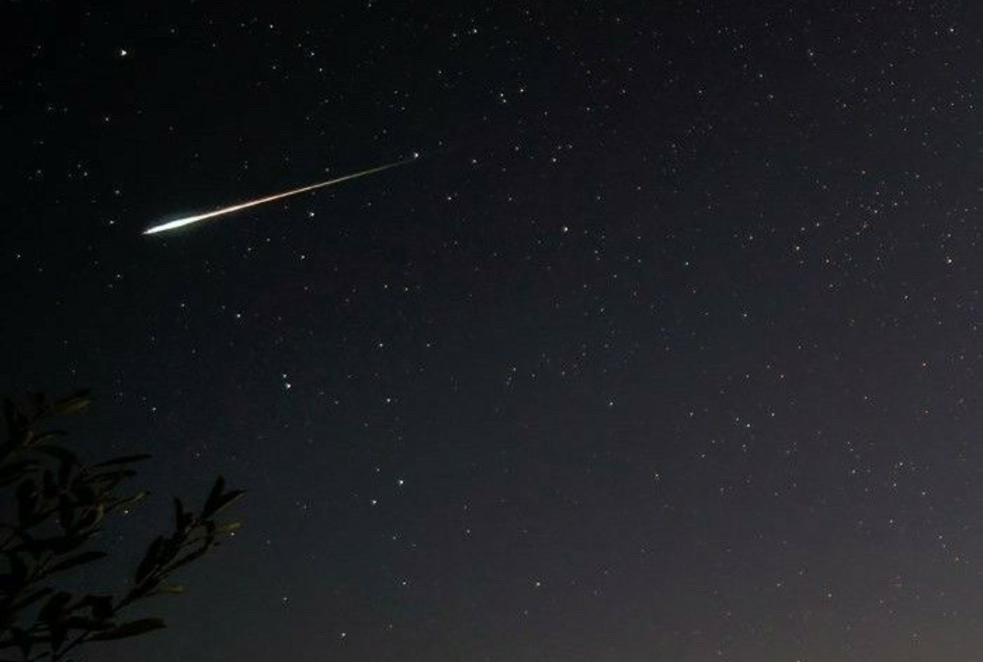 Shooting Star. Blank Meme Template