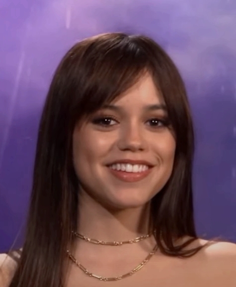 Jenna Ortega Blank Meme Template