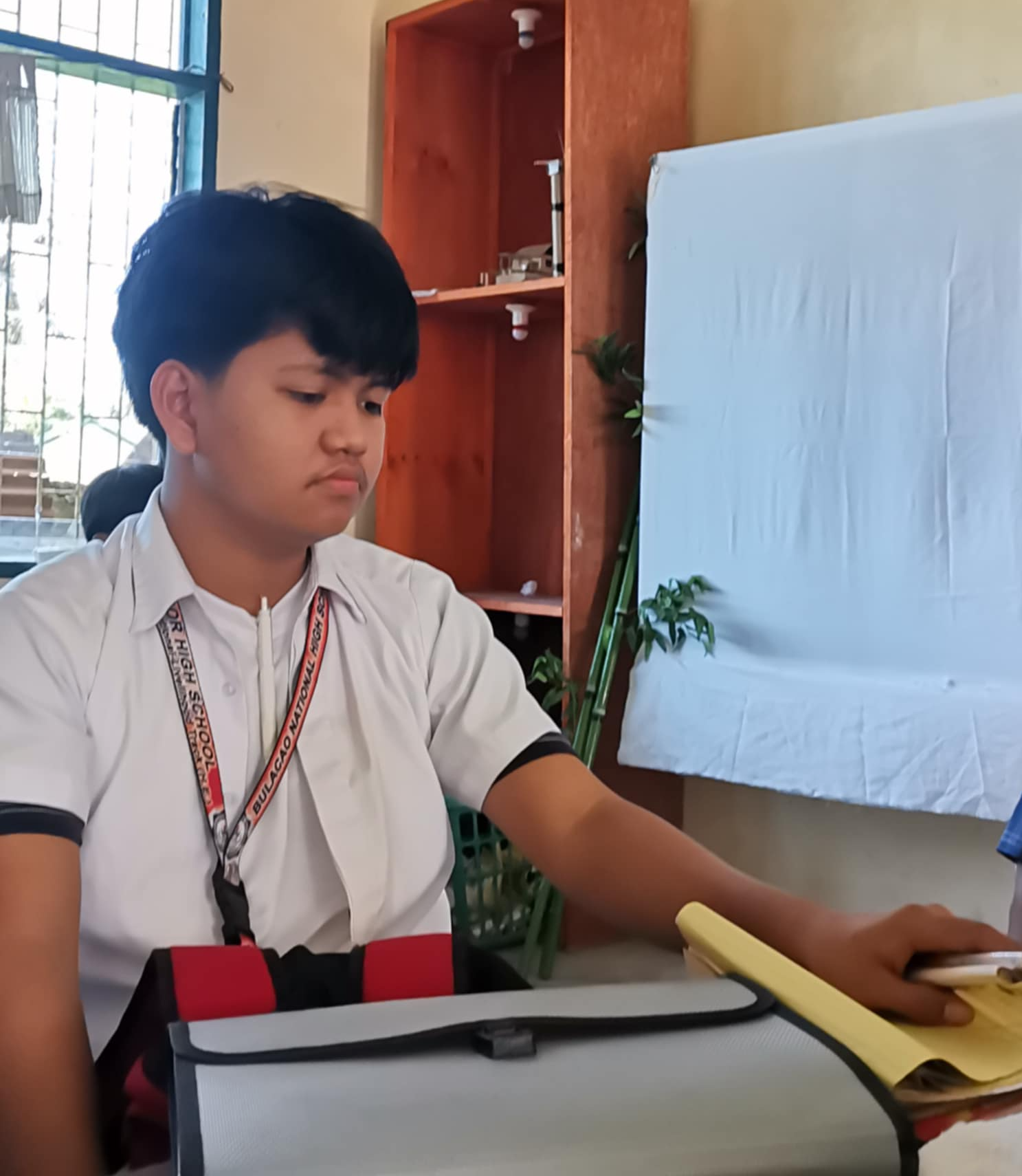Matt daming iniisip Blank Meme Template