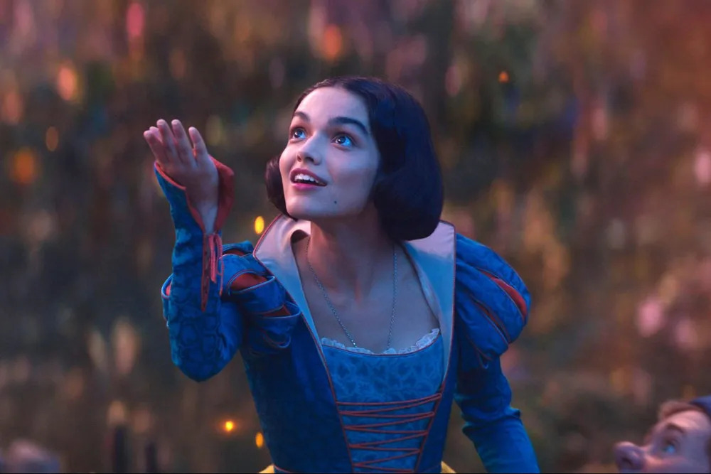 Snow White 2025 Blank Meme Template