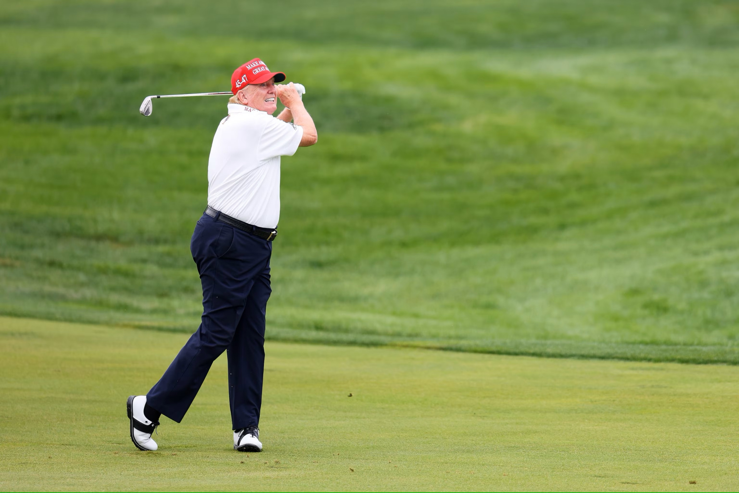 MRB Trump Golfing Blank Meme Template