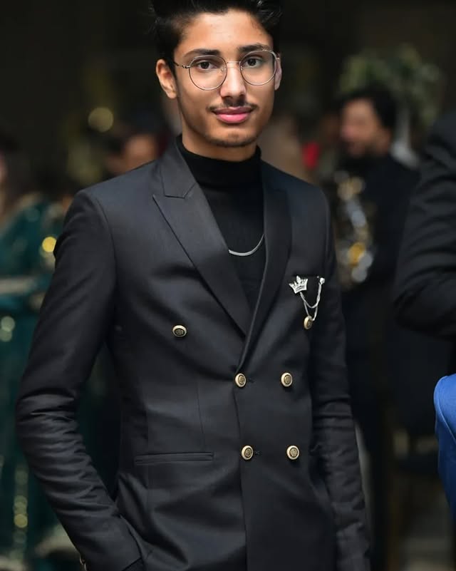 Behen ka loura Blank Meme Template