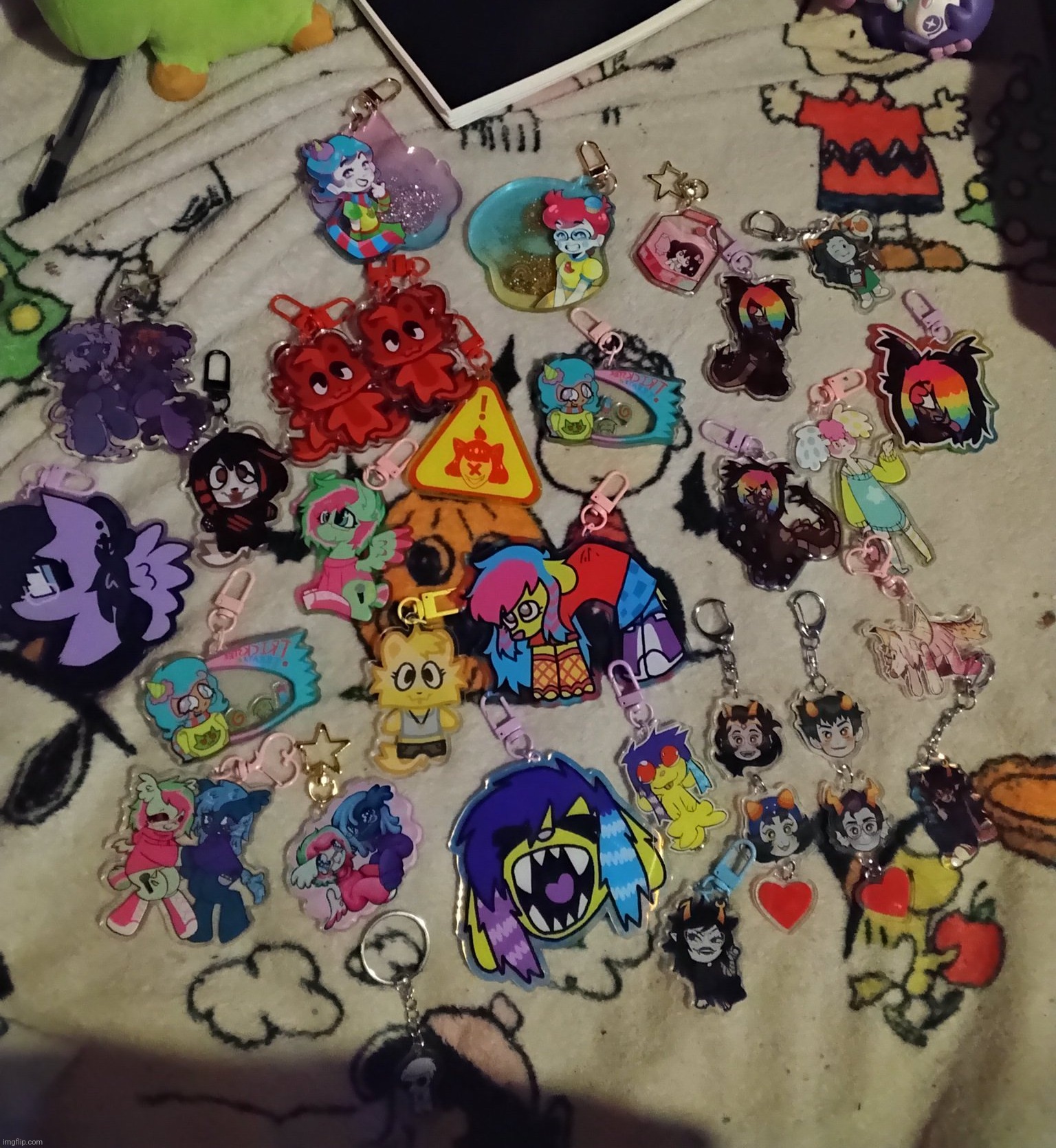who fw my keychains.. | made w/ Imgflip meme maker
