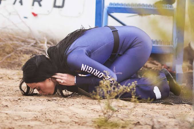 Katy Perry Kiss Ground Blank Meme Template
