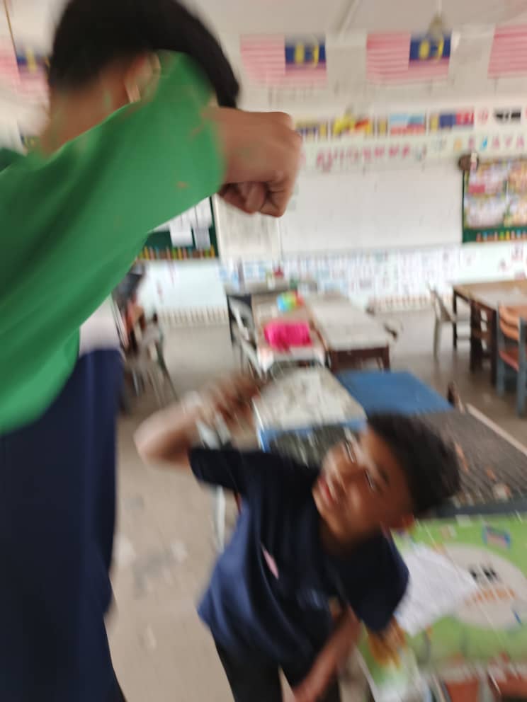 eeee Blank Meme Template