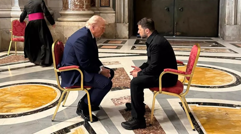 tRump and Zelenski Blank Meme Template