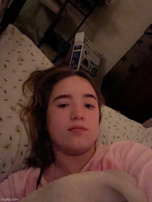 I’m at my grandmas house rn and I’m bored but at least I can be on for a bit | image tagged in u like retarded af bro | made w/ Imgflip meme maker