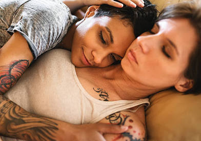 Lesbian cuddle Blank Meme Template