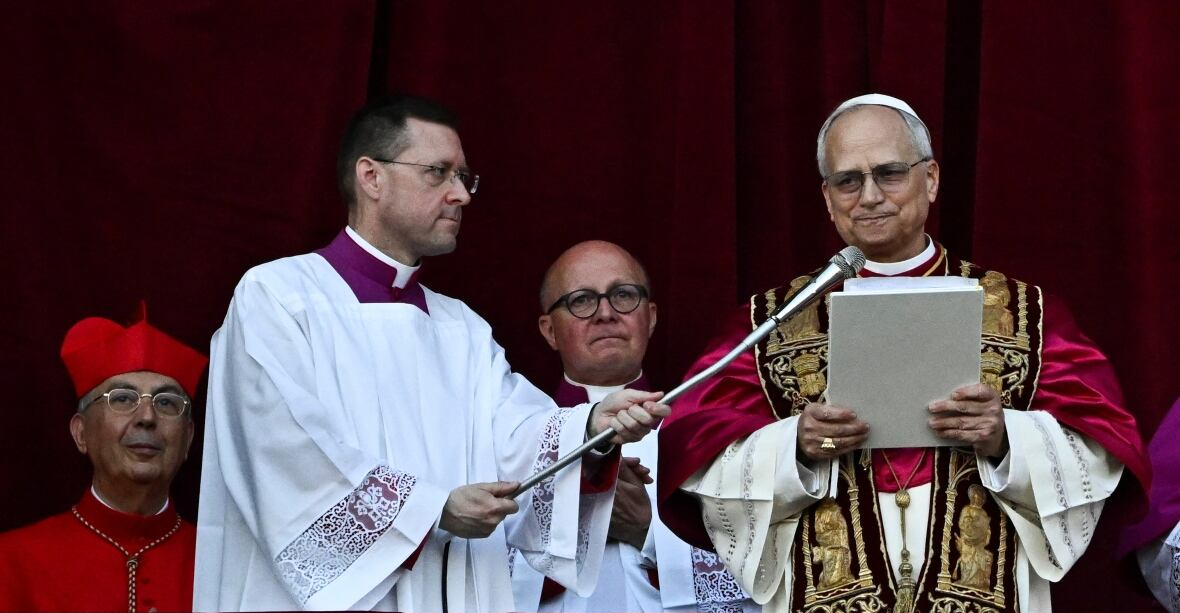Pope Leo Blank Meme Template
