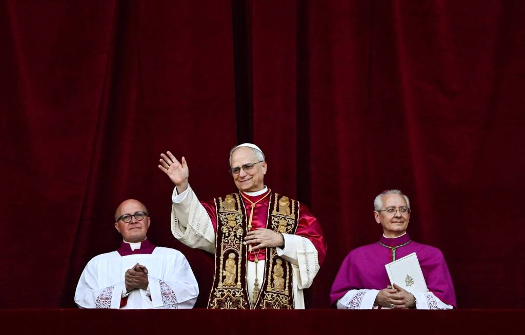 new pope Blank Meme Template