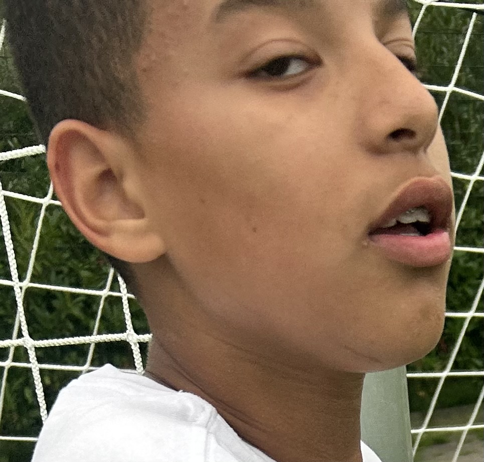 Douhdouh Blank Meme Template