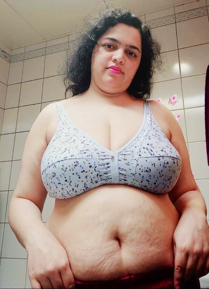 Big boobs Blank Meme Template