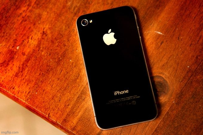 Apple IPhone 4S This Thing Sucks | image tagged in apple,iphone,sucks,mobile,phone | made w/ Imgflip meme maker