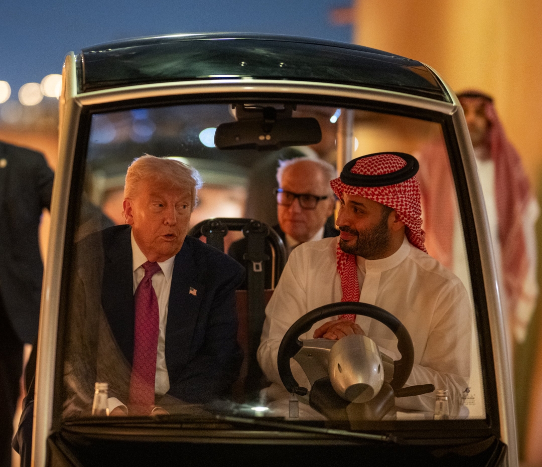 Saudi Trump Blank Meme Template