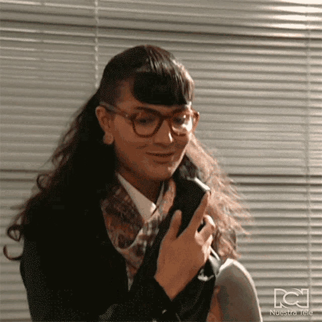 tan divino betty Blank Meme Template