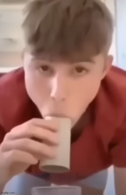 istg es is everywhere | made w/ Imgflip meme maker