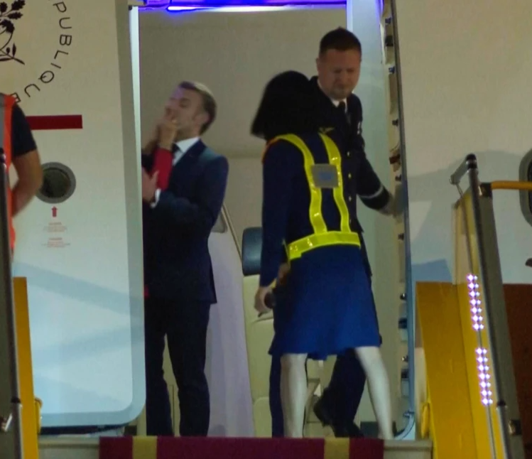 Macron slapped Blank Meme Template