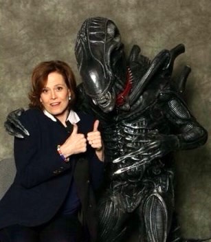 Alien Blank Meme Template