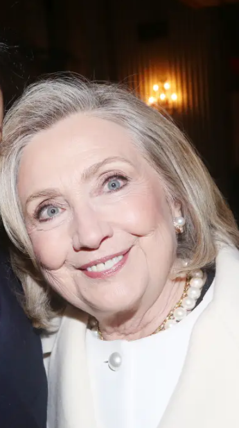 Hillary Heart Throb I'm in Love Blank Meme Template