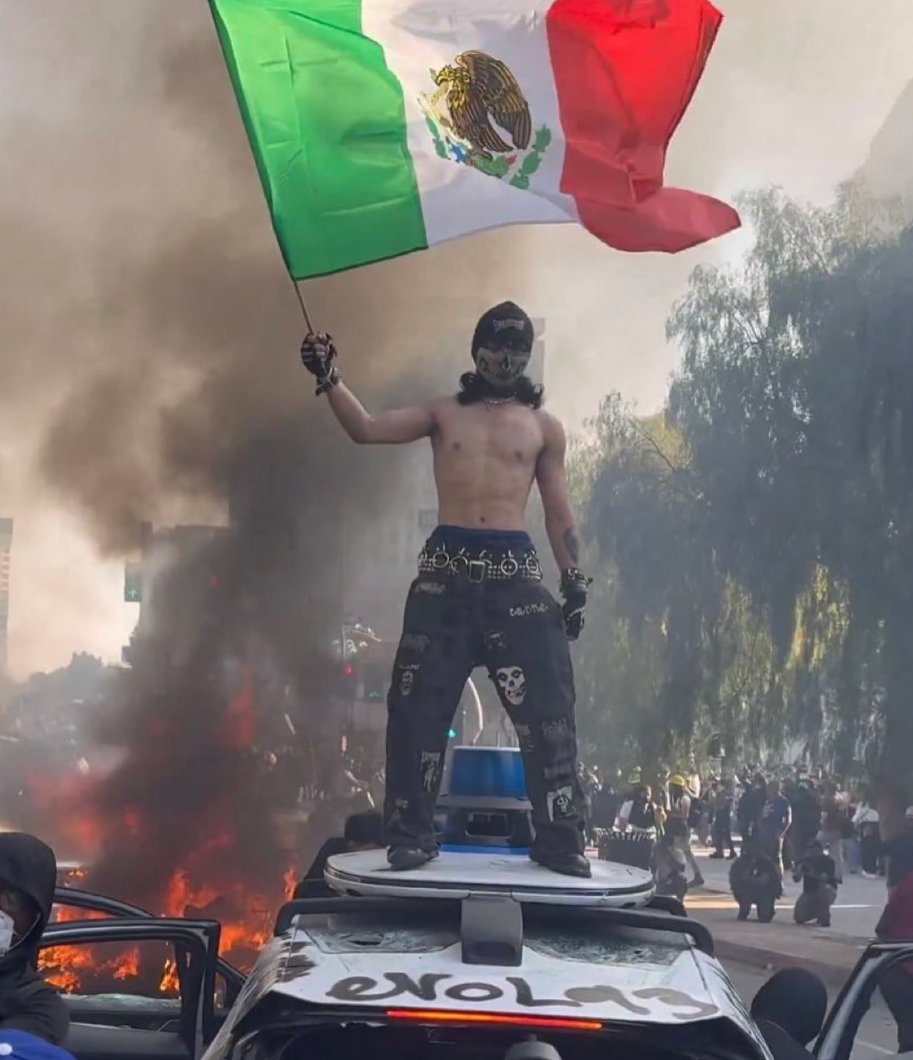 Please Don't Deport Me To Messico Senior Blank Meme Template