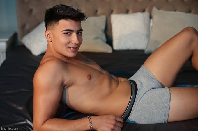 chat how do I look? | made w/ Imgflip meme maker