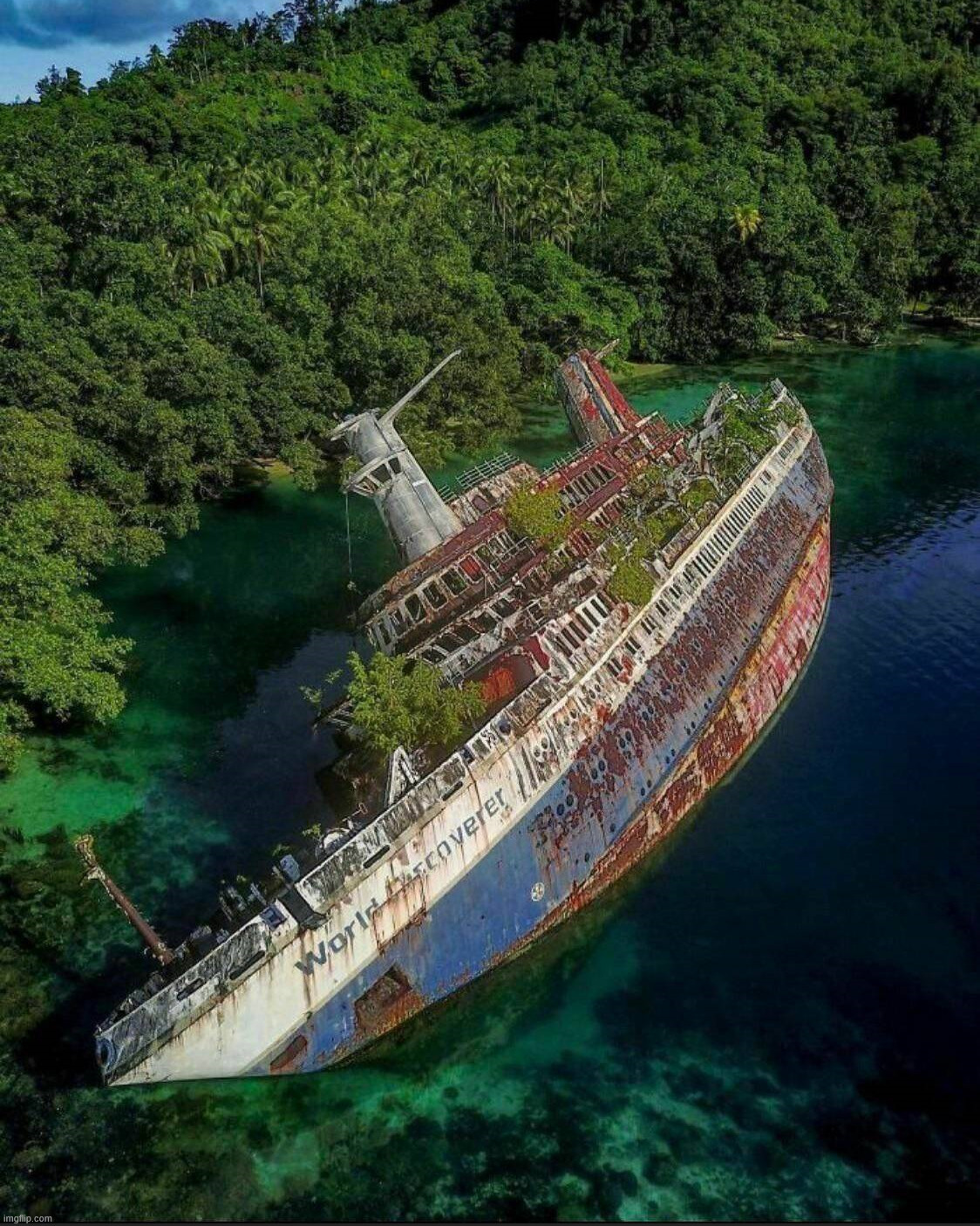 Awesome ship | image tagged in awesome | made w/ Imgflip meme maker