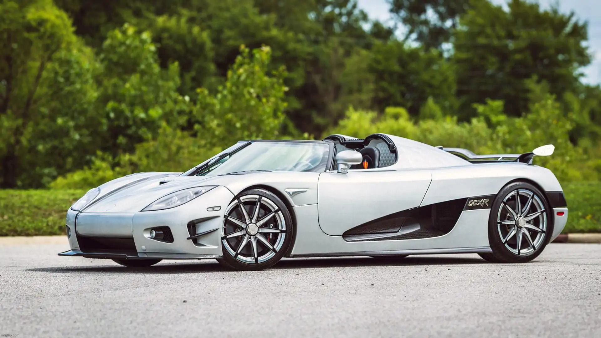 Koenigsegg CCXR Trevita Carbon Fiber White Diamond | image tagged in koenigsegg ccxr trevita,luxury | made w/ Imgflip meme maker