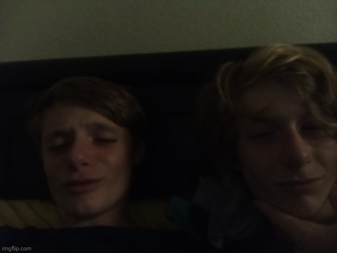 I'm on the left, virian is on the right. who did it better | made w/ Imgflip meme maker